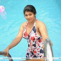 Vazhi Vidu Kanne Vazhi Vidu Movie Hot Stills | Picture 110145